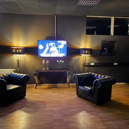 Apartment Bdsm Design Apartment With Private Sauna And Garden By Fetischhaus Wiesbaden *