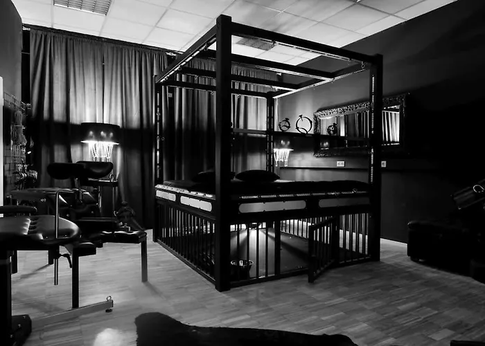 Fetischhaus Sm Apartment/ferienwohnung Apartment Wiesbaden